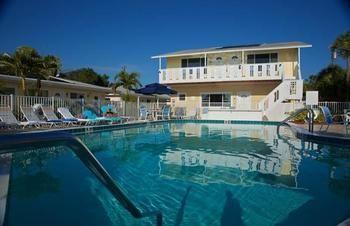White Sands Beach Resort Голмс-Біч Екстер'єр фото